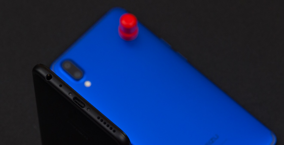 魅族實(shí)力碾壓！魅藍(lán)E3讓紅米Note5很尷尬